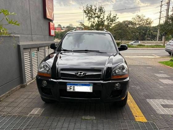 HYUNDAI TUCSON 2.0 MPFI GLS 16V 143CV 2WD FLEX 4P AUTOMÁTICO HYUNDAI TUCSON 2.0 MPFI GLS 16V 143CV 2WD FLEX 4P AUTOMÁTICO